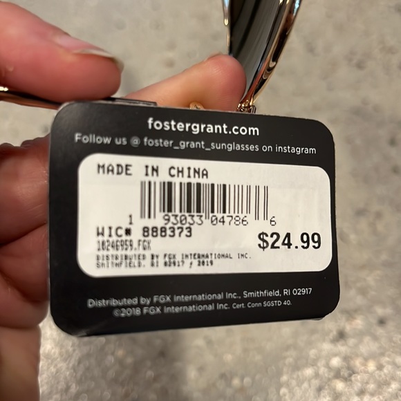 FOSTER GRANT PRELUDE AVIATOR GOLD WIRE FRAME SUNGLASSES UNISEX NEW WITH TAGS - Picture 12 of 14